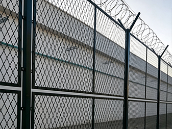 Y072 filet de protection de pointe anti-escalade de cage roulante 