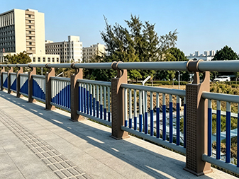T021 Guardrail de pont personnalis&eacute; 