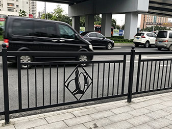 T017 Guardrail pi&eacute;ton pour p&ecirc;cheurs 