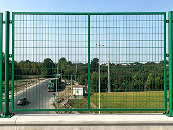 T037 R&eacute;seau anti-chute 